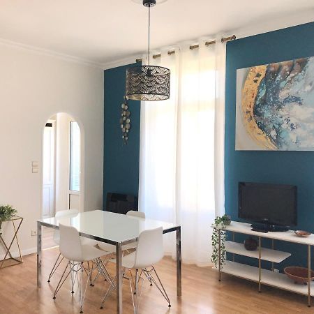 Un Petit Coin De Bastide Apartment Каркасон Екстериор снимка