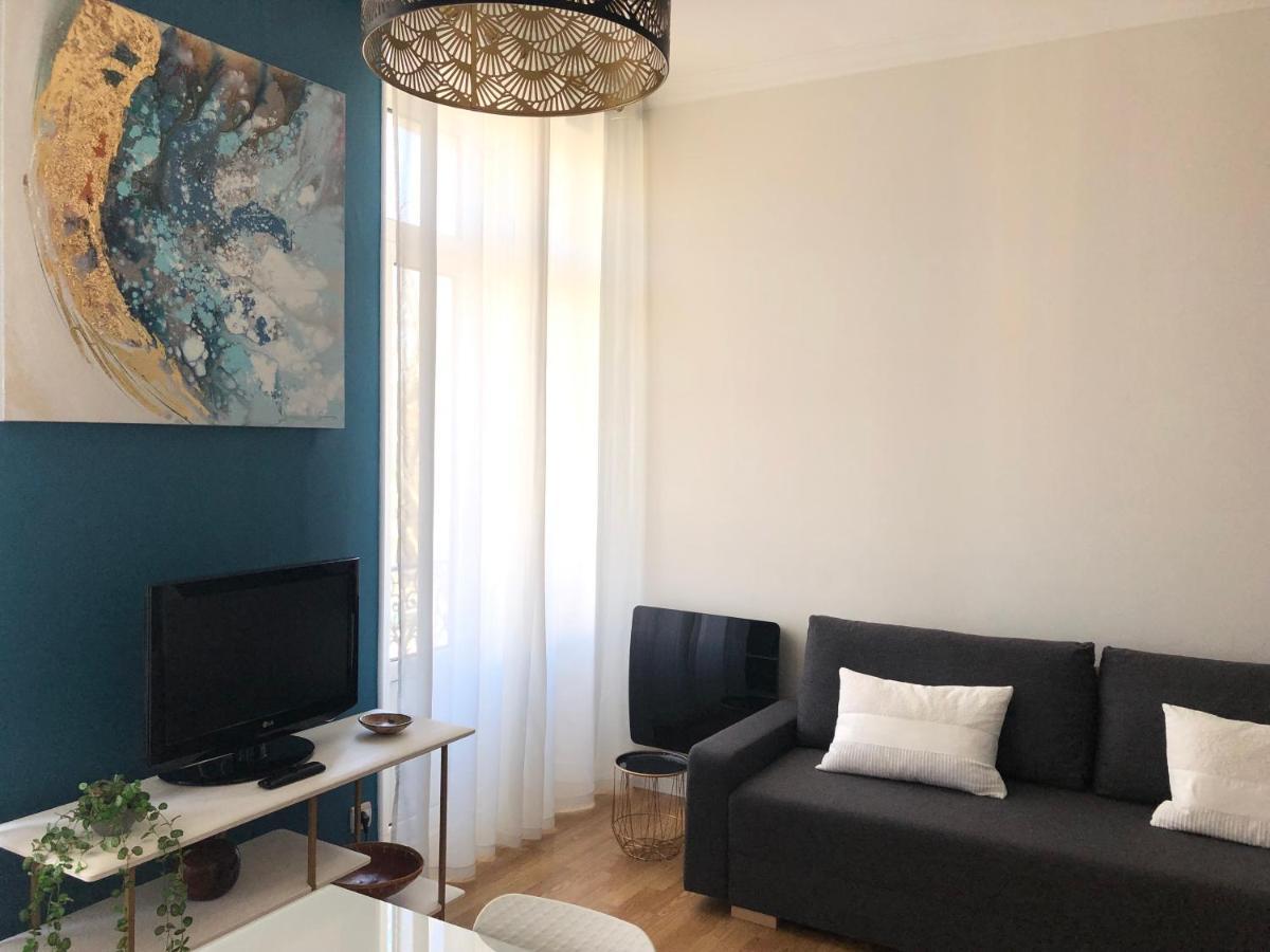 Un Petit Coin De Bastide Apartment Каркасон Екстериор снимка