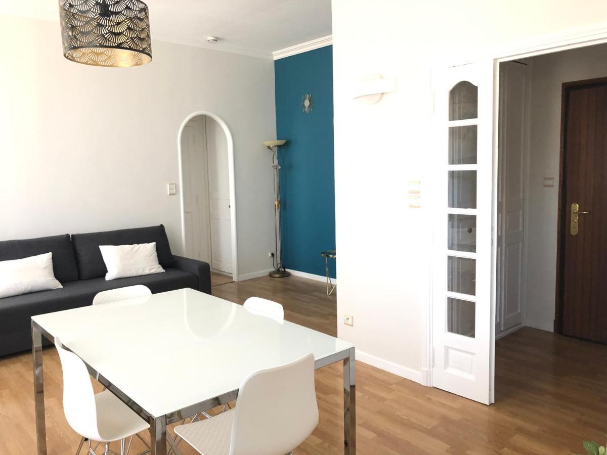 Un Petit Coin De Bastide Apartment Каркасон Екстериор снимка